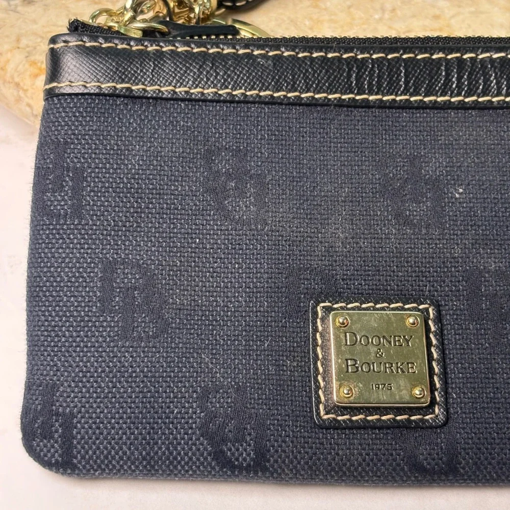 Dooney & Bourke good some